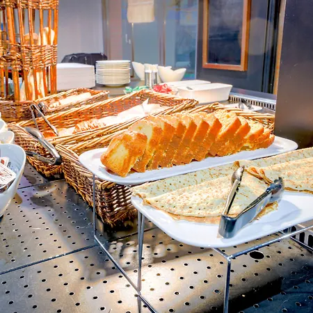 Kyriad Direct Lille Nord - فندق