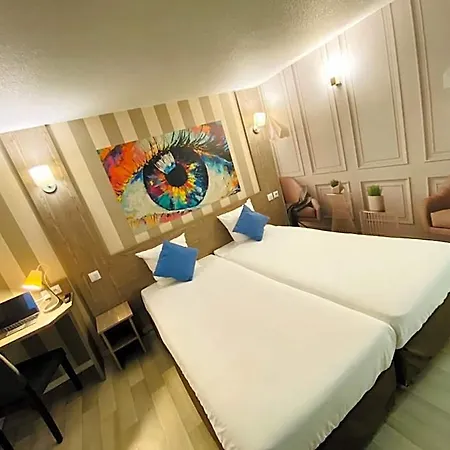 Kyriad Direct Lille Nord - 호텔 2*