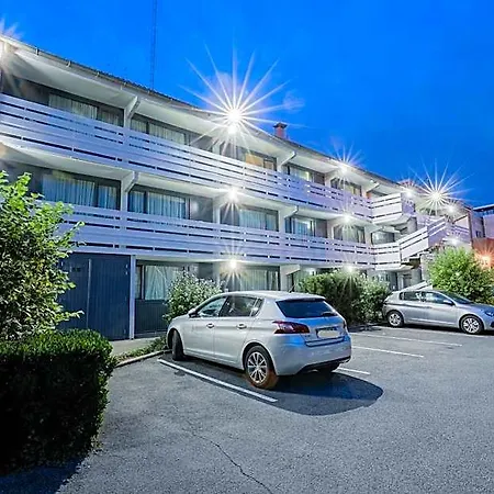 Kyriad Direct Lille Nord - 2* 루베