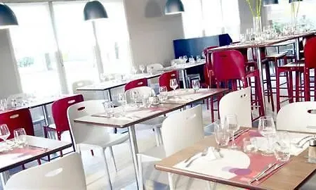 호텔 Kyriad Direct Lille Nord - 루베