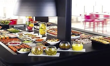 Kyriad Direct Lille Nord - 루베