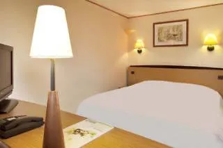 Kyriad Direct Lille Nord - 2*