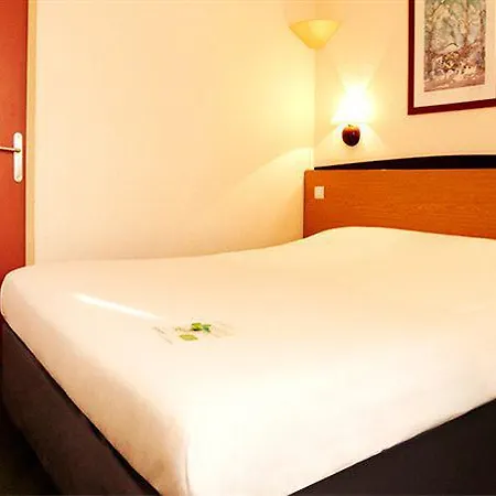 Kyriad Direct Lille Nord - 2*