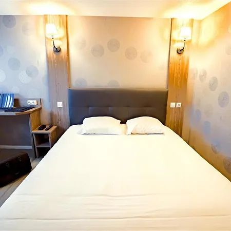 Kyriad Direct Lille Nord - فندق روبيه