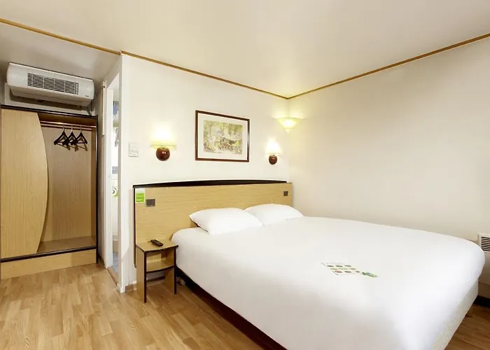 Hotel Kyriad Direct Lille Nord -