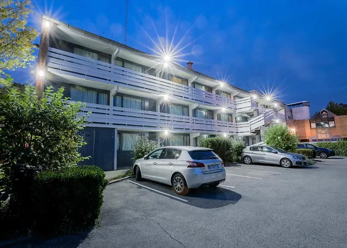 Kyriad Direct Lille Nord - Hotel 2*